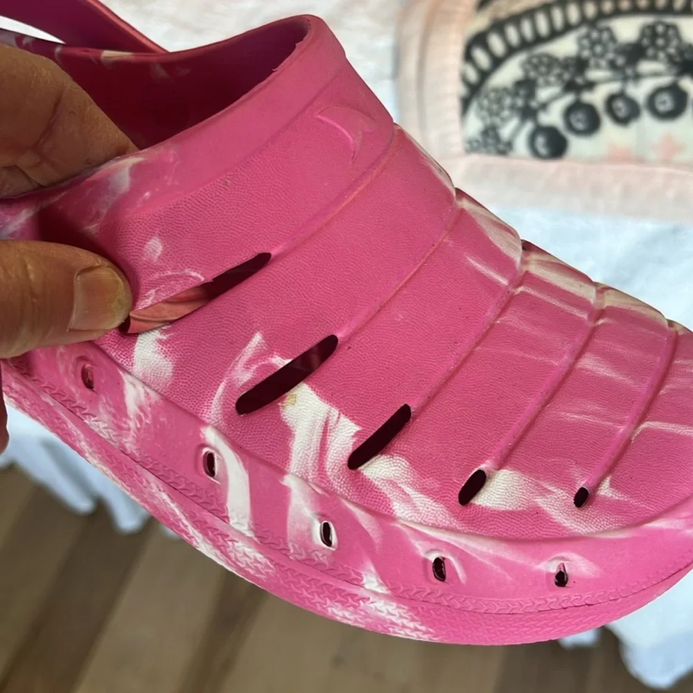 Kids Pink Beach Clogs